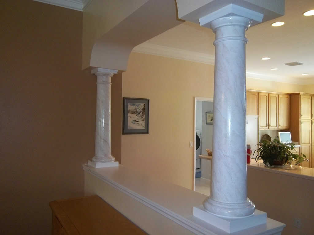 Painted marble imiation columns